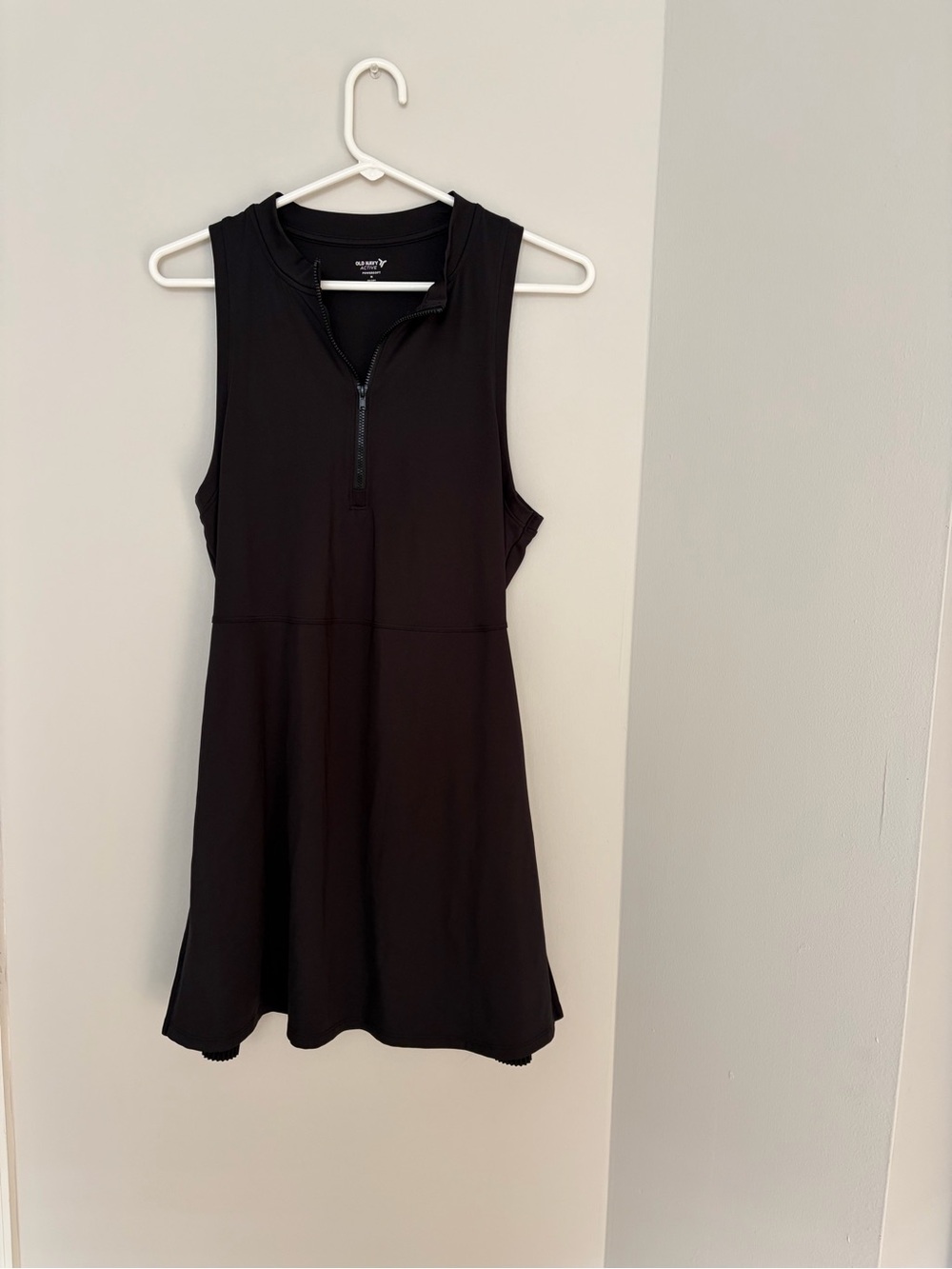 Old Navy Active Powersoft Black Active Dress Size Medium